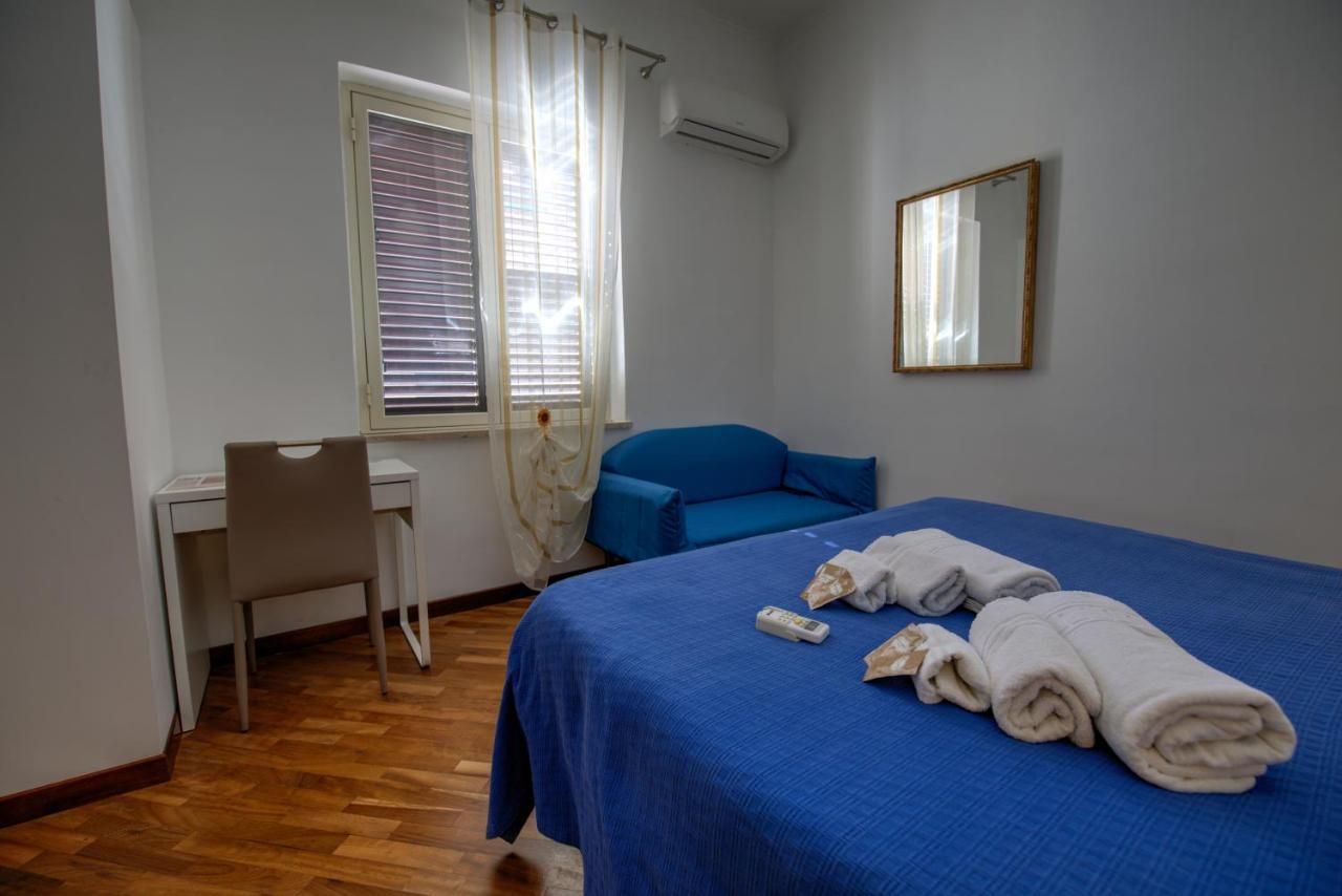 Ai Bastioni Del Massimo Acomodação com café da manhã Palermo Exterior foto