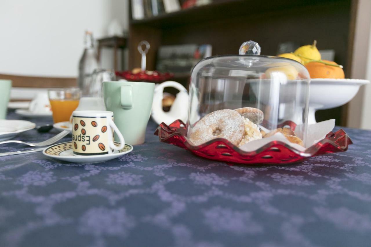 Ai Bastioni Del Massimo Acomodação com café da manhã Palermo Exterior foto