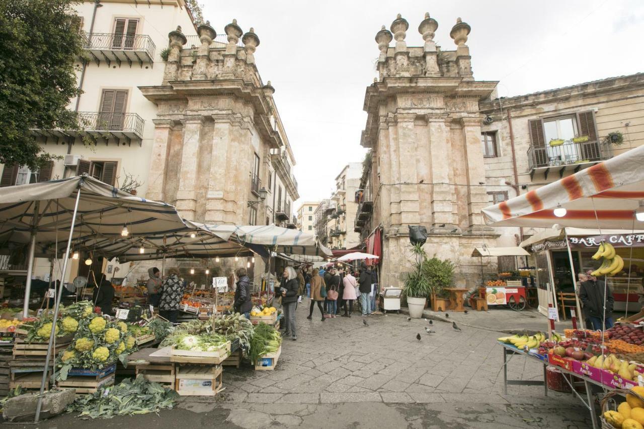 Ai Bastioni Del Massimo Acomodação com café da manhã Palermo Exterior foto