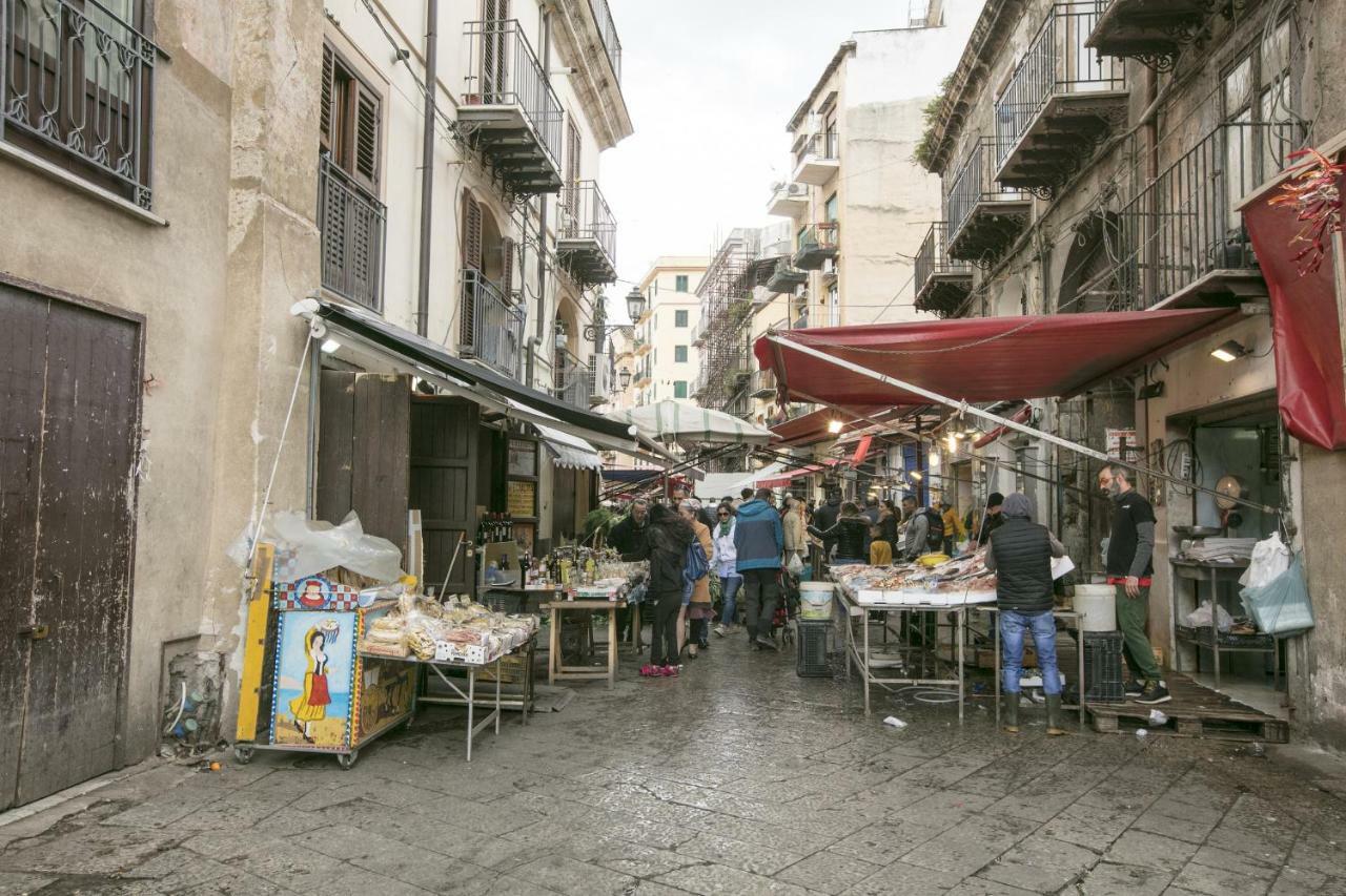 Ai Bastioni Del Massimo Acomodação com café da manhã Palermo Exterior foto